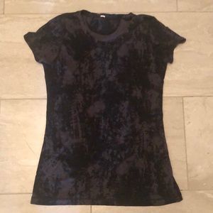 LuluLemon T Shirt